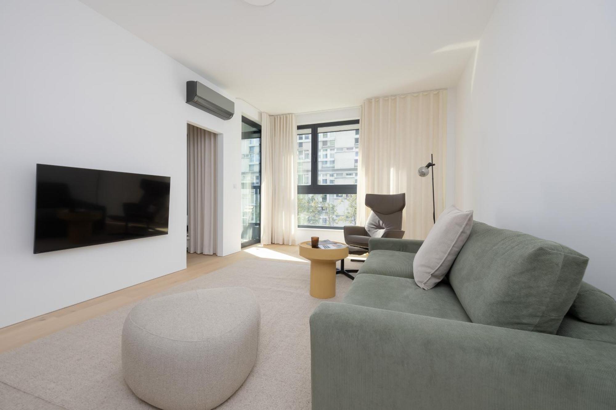 Butas Stylish Grzybowska By Renters *