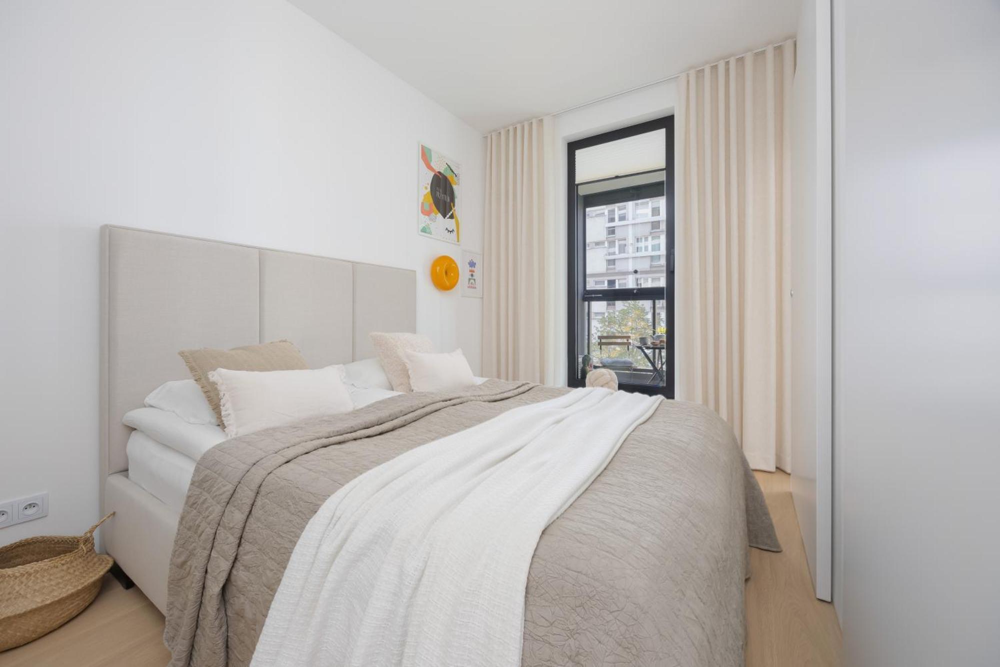 Stylish Grzybowska By Renters Butas *